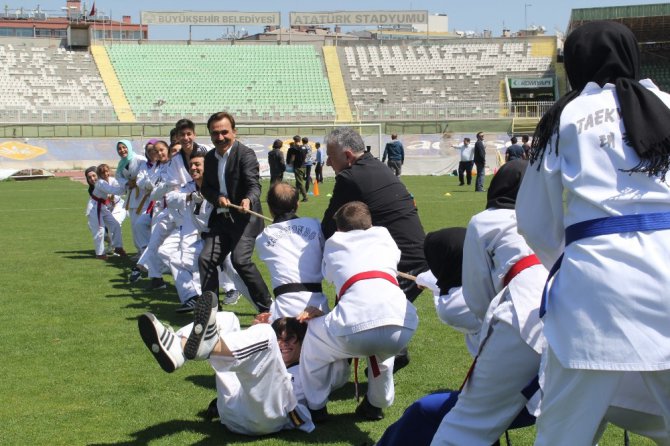 Konya’da ‘2018 Yılı Konya Egzersiz Faaliyetleri’ etkinliği düzenlendi