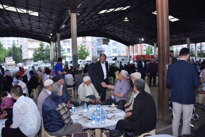 Konya’da mahalle iftarları devam ediyor