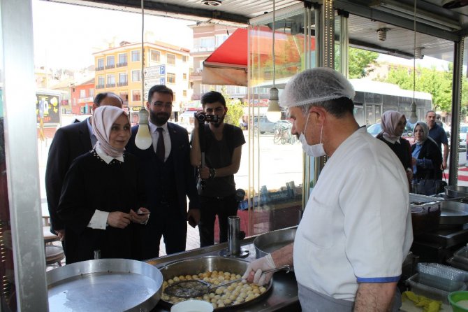 AK Parti Konya’da seçim çalışmalarına devam ediyor