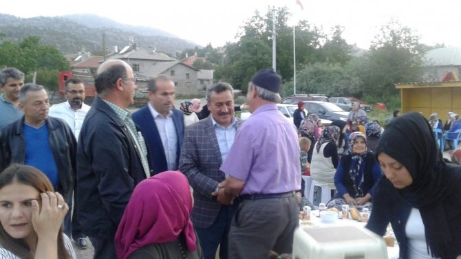 Başkan Tutal, Susuz ve Gölyüzü mahallesi sakinleri ile iftar açtı