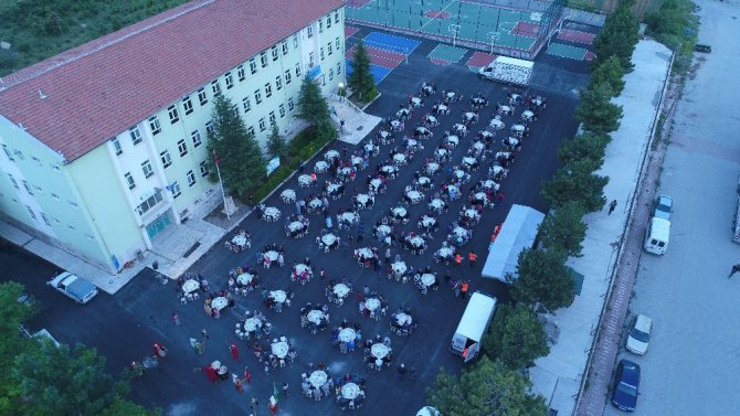 Beyşehir’de mahalle iftarları sürüyor