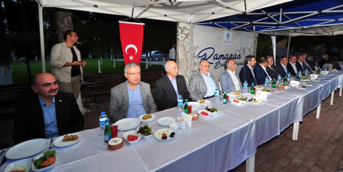 NEÜ’de geleneksel iftar programı