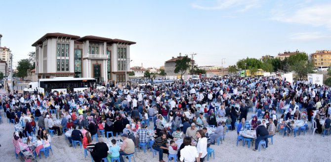 Başkan Altay: "Mahalle İftarları çok güzel bir Ramazan geleneği"