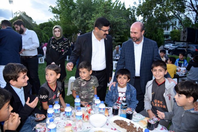 Selçuklu’da mahalle iftarları sürüyor