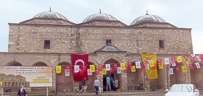 Tarihi Eşrefoğlu Bedesteni restorasyonu başladı