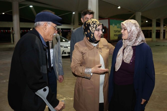 Başkan Toru, üniversite öğrencileriyle sahur yaptı