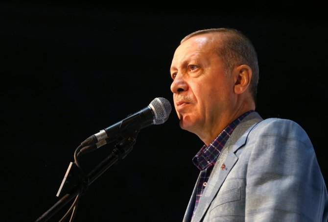 Cumhurbaşkanı Erdoğan: “Biz teröristlerin apoletlerini söktük”