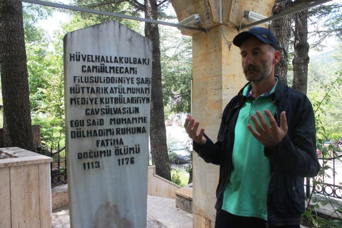 Muhammed Hadimi Hazretleri Türbesi’ne ziyaretçi akını