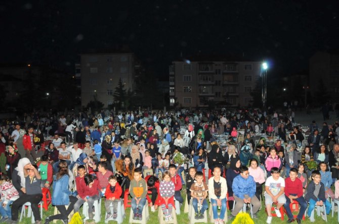 Başkan Akkaya, belediye personeli ile iftarda buluştu