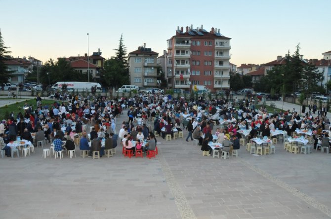 Başkan Akkaya, belediye personeli ile iftarda buluştu