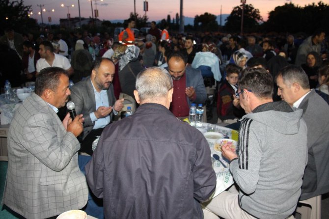 Beyşehir’de belediye çalışanları ve aileleri iftarda buluştu