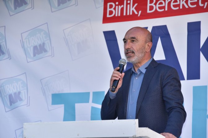 Başkan Altay: "Gidilmedik yer, sıkılmadık el bırakmıyoruz"