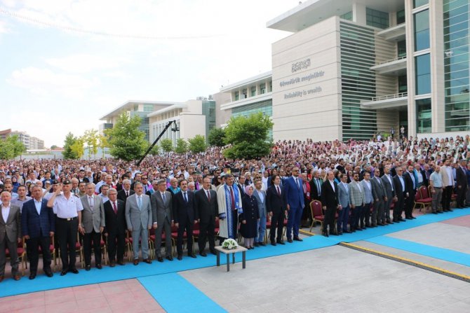 KTO Karatay Üniversitesi 2017-2018 yılı mezunlarını verdi