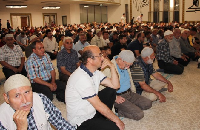 Beyşehir’de iftar ve Kadir Gecesi coşkusu