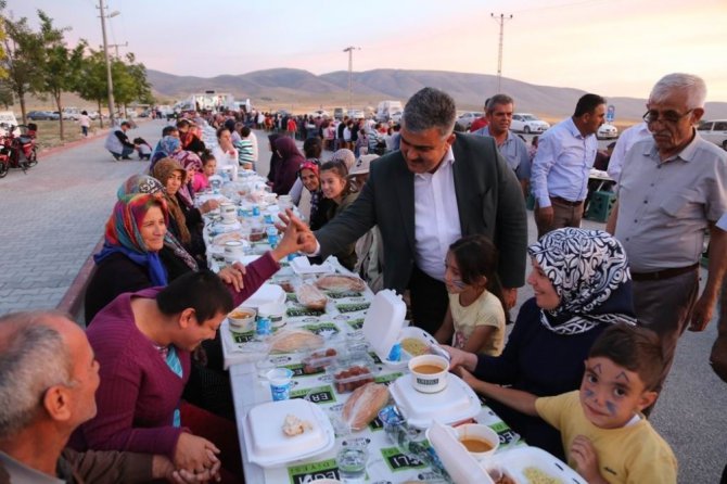 Başkan Özgüven: "40 bin hemşehrimizle iftar sofrasında buluştuk"