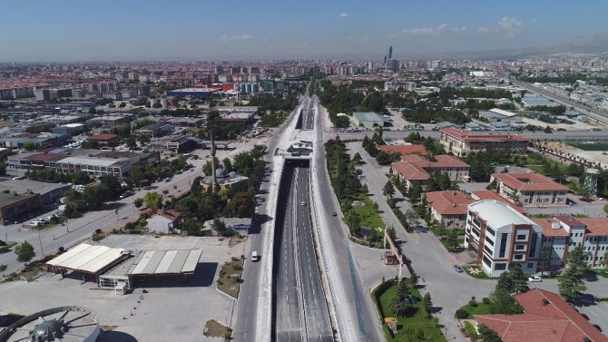 Konya’da 4 yeni köprülü kavşaktan alttan geçiş verildi