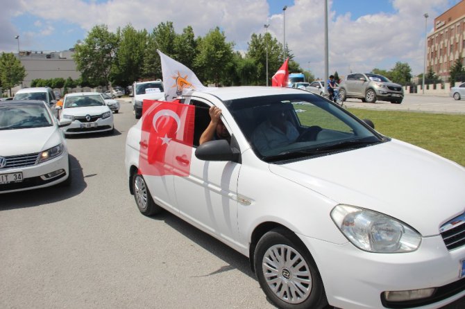 AK Parti Konya’dan bin araçlık bayram konvoyu