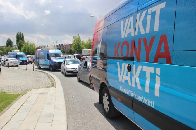 AK Parti Konya’dan bin araçlık bayram konvoyu