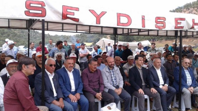 Başkan Tutal yayla şenliklerine katıldı