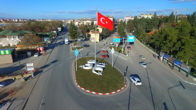 Beyşehir’de ay yıldızlı kavşaklar dönemi