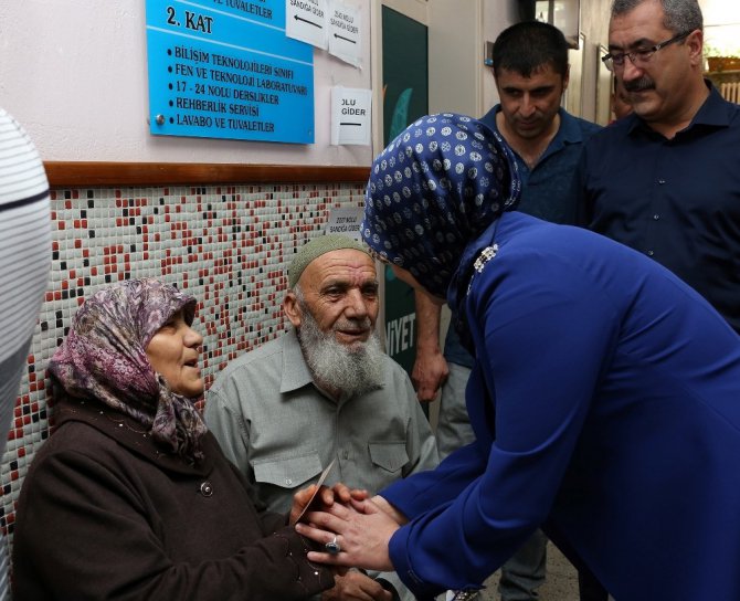 Başkan Toru, oyunu kullandı