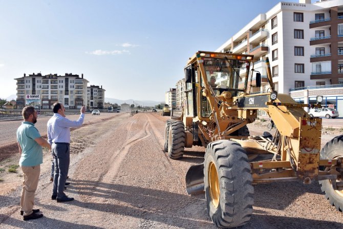 Başkan Altay Gazze Caddesindeki çalışmaları inceledi