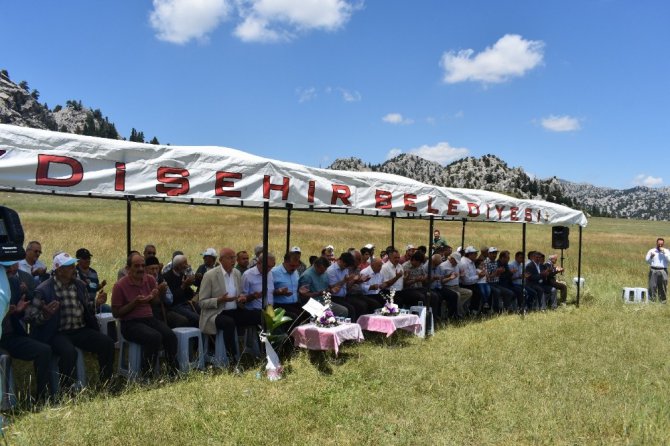 Başkan Tutal, Tepecik ve Madenli Yayla Şenliklerine katıldı