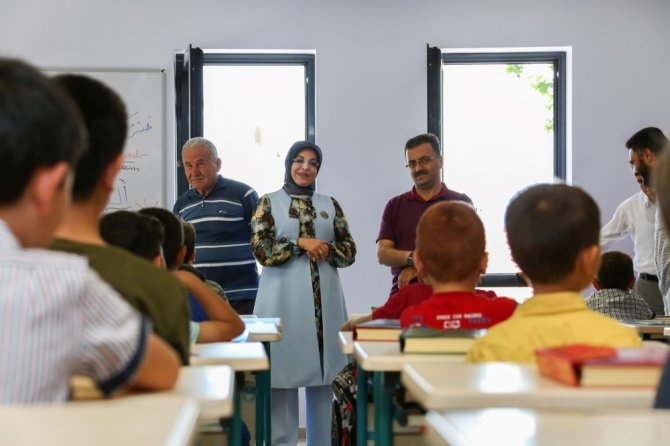 Başkan Toru: “Maneviyat boşluğu olan toplumlar, çökmeye mahkum oluyorlar”