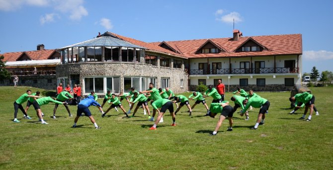 Atiker Konyaspor’un Bolu kampı devam ediyor