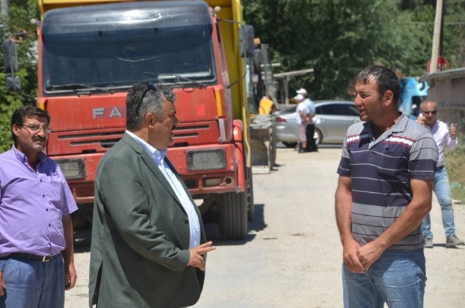 Başkan Özgüven, sahadaki çalışmaları inceledi