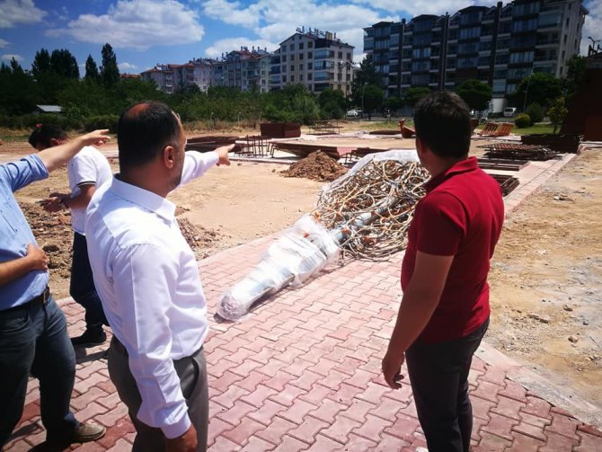 Beyşehir’e yeni yapılan parklar çocukların yeni çekim merkezi olacak