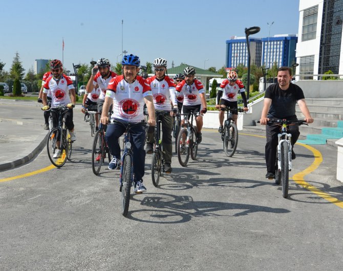 15 Temmuz şehitleri için yola çıktılar