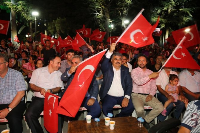 Ereğli’de binler 15 Temmuz’u andı