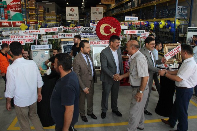 Konya’nın en büyük endüstriyel yapı marketi açıldı