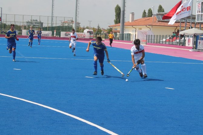 U18 Hokey Şampiyonası’nda Ukrayna birinci oldu