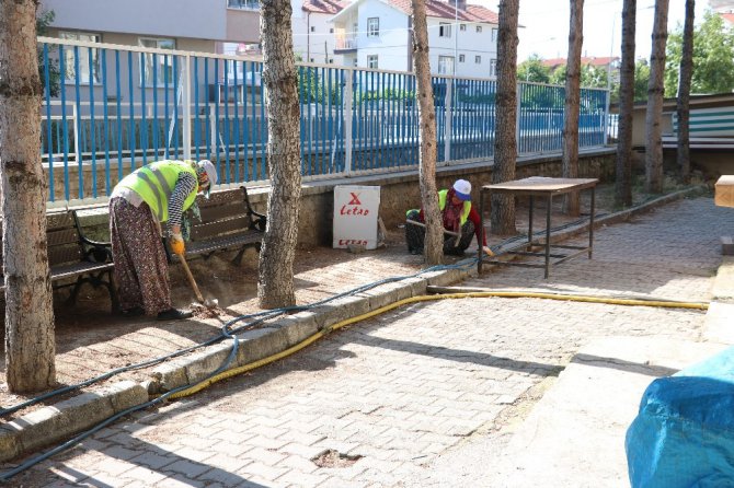 Beyşehir’de camilerde bayram öncesi temizlik mesaisi