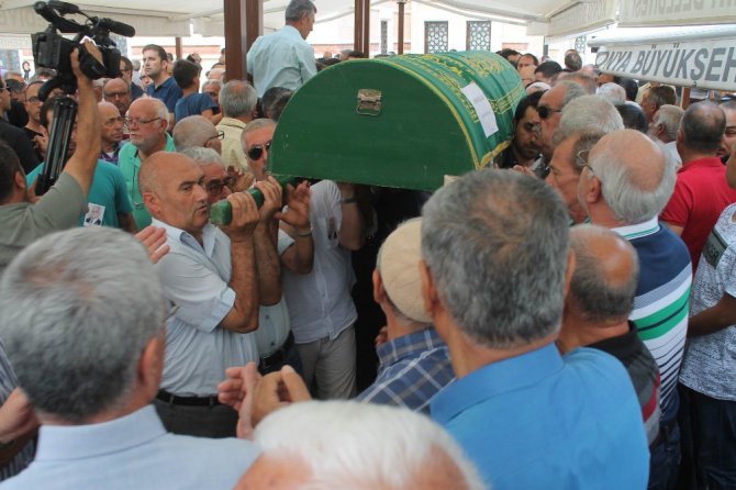 CHP Lideri Kılıçdaroğlu Konya’da cenazeye katıldı