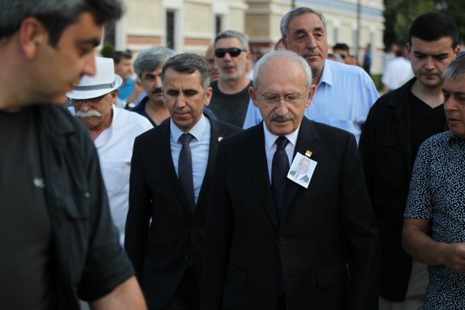 CHP Lideri Kılıçdaroğlu Konya’da cenazeye katıldı