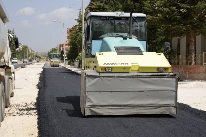 Konya Büyükşehir, Ilgın’da prestij cadde yatırımlarını sürdürüyor