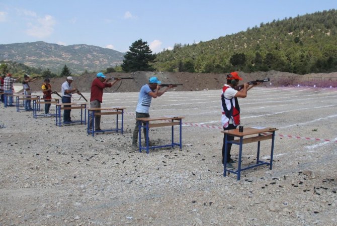 Huğlu’da 5’inci Geleneksel Tek Kurşun Atış Müsabakaları