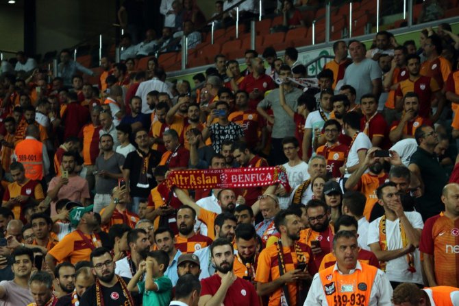 TFF Süper Kupa: Galatasaray: 0 - Akhisarspor: 1 (İlk yarı)