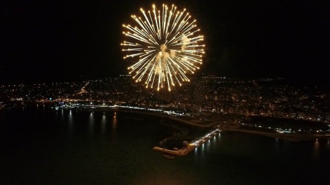 Beyşehir Göl Festivali Ahmet Şafak konseri ile sona erdi