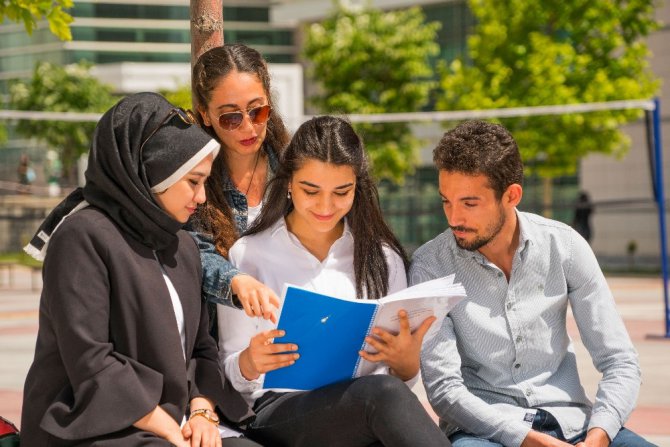 Türkiye’nin en çok burs veren 8’inci üniversitesi KTO Karatay