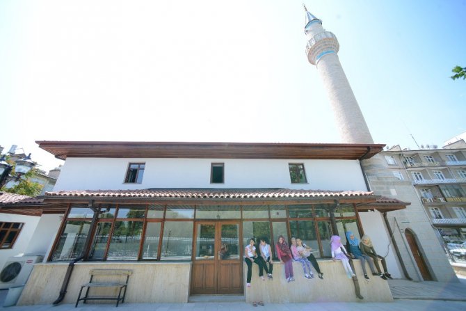 Kadı İzzettin Cami restorasyonu tamamlandı