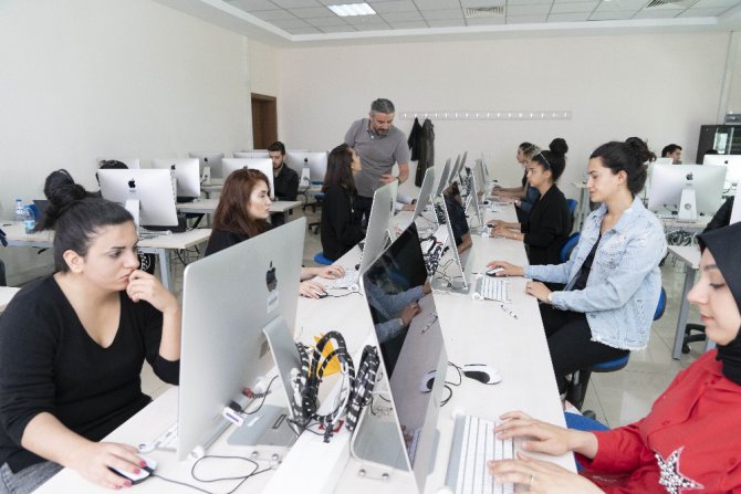 KTO Karatay Üniversitesi yeni öğrencilerini bekliyor