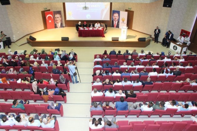 AK Parti İl Danışma Meclisi toplandı