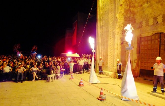 Aksaray’ın Sultanhanı ilçesinde doğalgaz kullanıma sunuldu