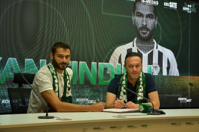 Atiker Konyaspor 3 futbolcuyla sözleşme yeniledi