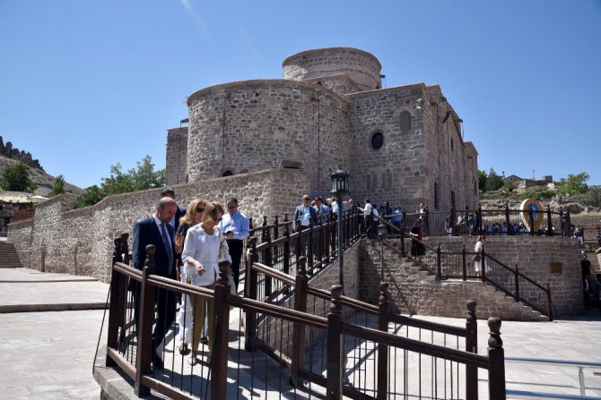 Büyükelçiler Konya’da tarihi mekanları gezdi