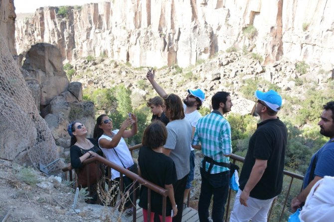 Aksaray’da 392 merdivenle inilen Ihlara Vadisi ziyaretçilerini büyülüyor